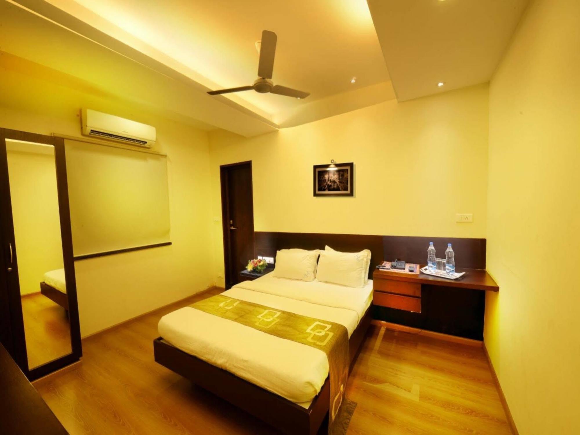 Capital O 64773 Horizon Heights Serviced Apartments Coimbatore Esterno foto